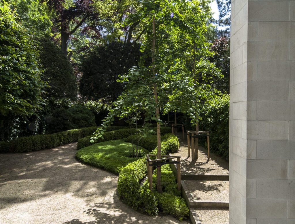 Hufkens Art Gallery